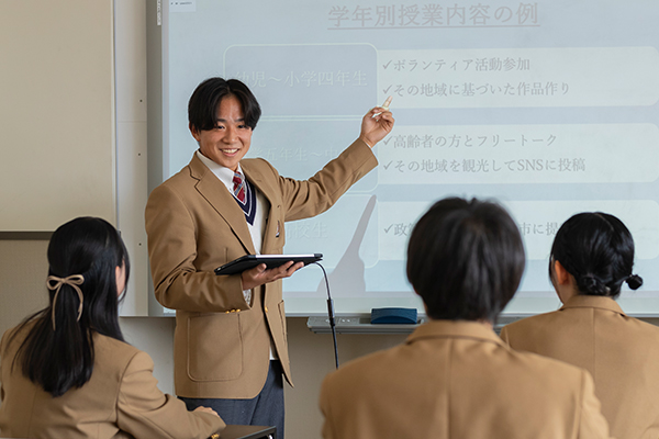 写真:探究ゼミの様子