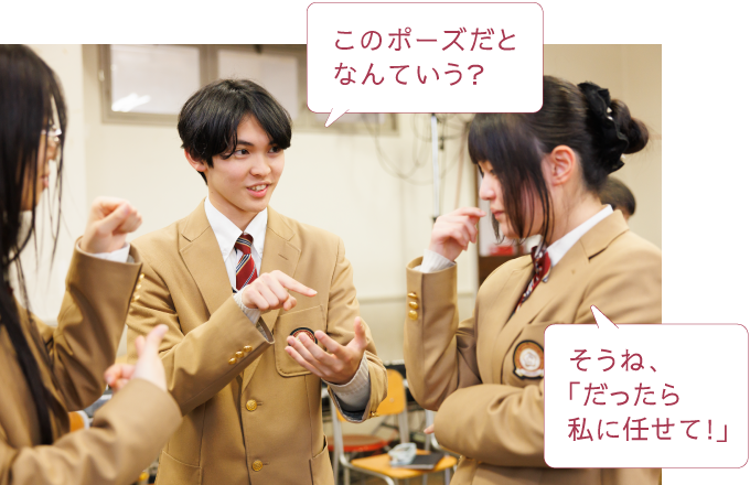 写真：ドラマ教育の様子